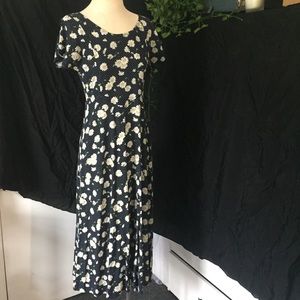 Vintage Grunge Daisy Maxi Dress